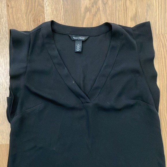 White House Black Market Women's Black Polyester V-Neck Sleeveless Top Shirt - Picture 3 of 7